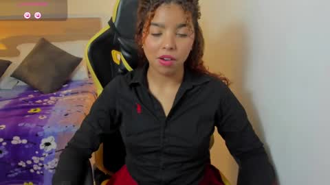 aurora_rodriguez online show from February 15, 2025, 3:39 pm