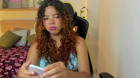 aurora_rodriguez online show from September 11, 2025, 12:27 pm