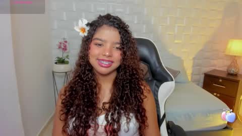 aurora_rodriguez online show from October 25, 2025, 12:34 pm