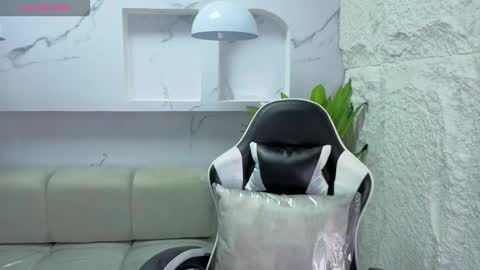 Snapshot of aurora_tp chatting on February 10, 2026, 7:29 pm AURORA online show from February 10, 2026, 7:29 pm