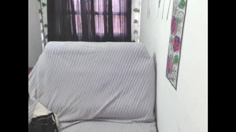 AURORA online show from November 9, 2025, 6:28 pm