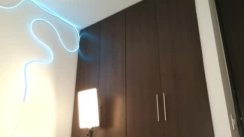 Snapshot of aurorabeck chatting on October 28, 2025, 2:26 am Aurora online show from October 28, 2025, 2:26 am