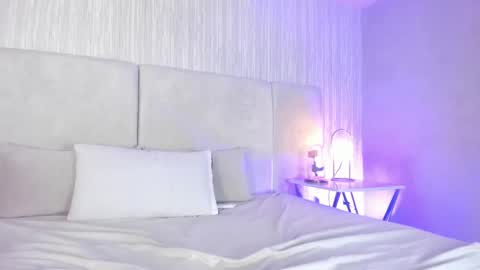 Snapshot of auroradurand chatting on February 27, 2025, 12:21 am ... ... online show from February 27, 2025, 12:21 am