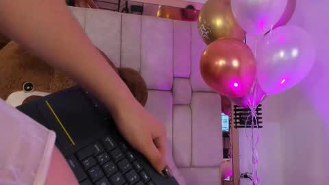 Aurora  online show from February 1, 2026, 10:52 pm