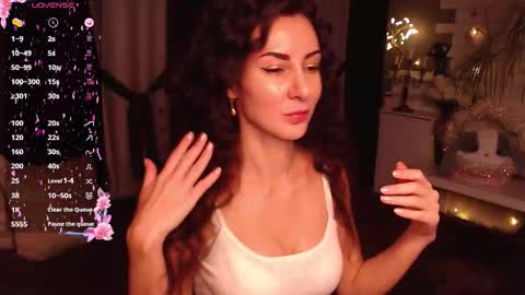 Aurora online show from December 17, 2025, 2:34 pm