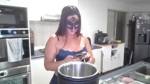 Snapshot of ausbunnyx chatting on June 18, 2026, 11:31 pm Ausbunnyx online show from June 18, 2026, 11:31 pm
