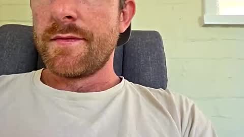 Snapshot of aussie_dadbod101 chatting on October 15, 2025, 12:00 am aussie_dadbod101 online show from October 15, 2025, 12:00 am