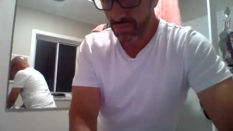 aussieguy59660 online show from December 22, 2025, 1:41 pm