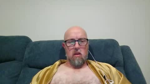 aussieguy73 online show from November 1, 2025, 1:35 pm