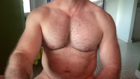 AussieMuscleDad online show from July 25, 2026, 8:23 am