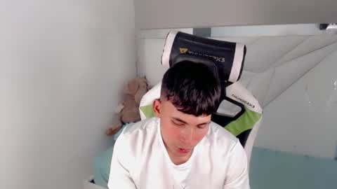 AUSTIN online show from October 16, 2025, 8:54 pm