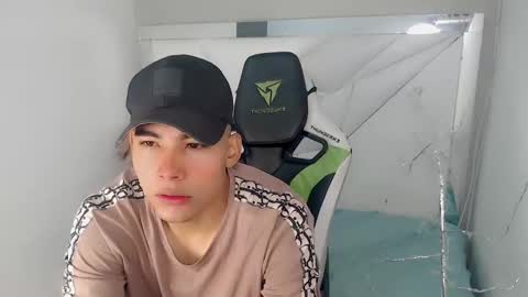 AUSTIN online show from November 12, 2025, 12:27 pm