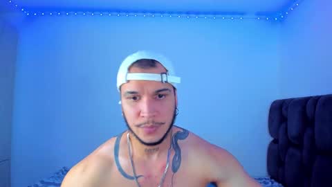 A online show from December 12, 2024, 11:25 pm