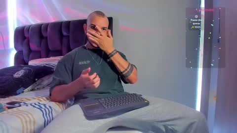 Snapshot of austin_curry chatting on February 24, 2026, 9:13 pm A online show from February 24, 2026, 9:13 pm