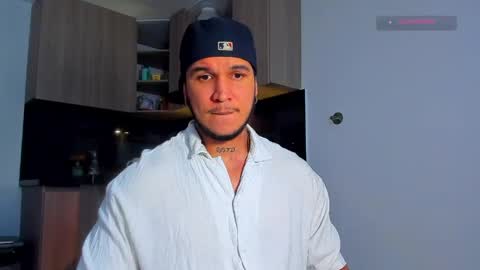 Snapshot of austin_curry chatting on April 4, 2026, 9:23 pm A online show from April 4, 2026, 9:23 pm