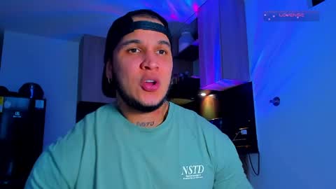 Snapshot of austin_curry chatting on April 6, 2026, 10:11 pm A online show from April 6, 2026, 10:11 pm