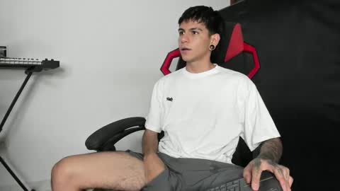 Austin online show from December 16, 2025, 8:14 pm