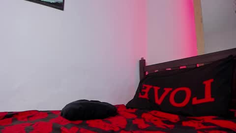 Snapshot of austin_nice_cock chatting on February 26, 2025, 7:05 pm astin nice online show from February 26, 2025, 7:05 pm