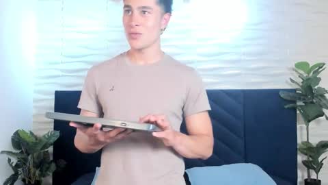 Austin  online show from February 15, 2026, 7:21 pm