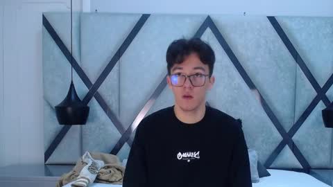 austinreeds online show from October 16, 2025, 11:44 am