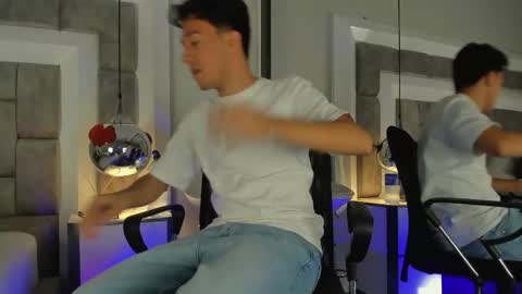 austinreeds online show from March 9, 2026, 12:09 pm