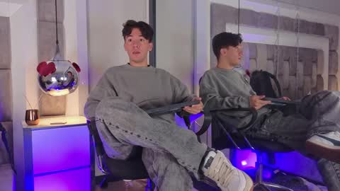 austinreeds online show from April 1, 2026, 12:39 pm