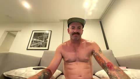 austintoner85 online show from February 14, 2025, 12:25 pm