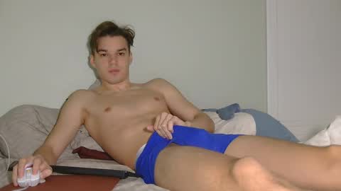 Snapshot of auston_r1ch chatting on January 28, 2025, 5:14 pm Auston 3 online show from January 28, 2025, 5:14 pm