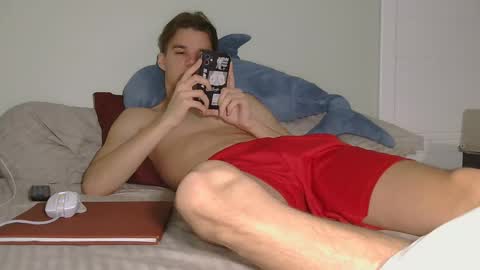 Snapshot of auston_r1ch chatting on January 28, 2025, 10:01 pm Auston 3 online show from January 28, 2025, 10:01 pm