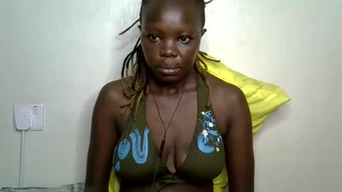 autumnbeagle online show from November 6, 2025, 1:06 am