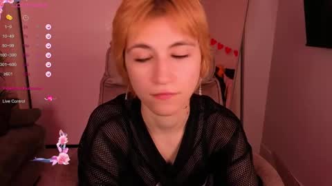 Snapshot of autumnwhisper_ chatting on April 9, 2026, 5:18 pm Alice online show from April 9, 2026, 5:18 pm