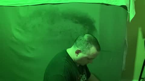 Snapshot of auz1812 chatting on November 8, 2025, 11:21 am Auz online show from November 8, 2025, 11:21 am