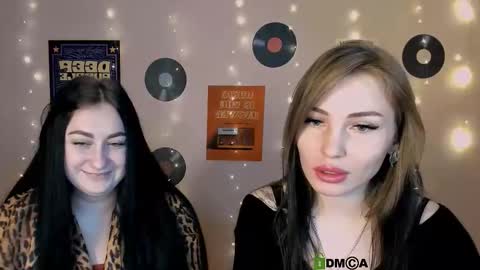 ava_crystal_ online show from November 23, 2025, 10:04 am