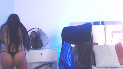 ava jhons online show from November 8, 2025, 3:07 am