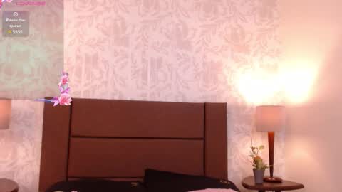 Snapshot of ava_raye chatting on December 4, 2025, 7:22 pm Ava online show from December 4, 2025, 7:22 pm