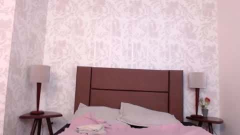 Snapshot of ava_raye chatting on February 7, 2026, 7:28 pm Ava online show from February 7, 2026, 7:28 pm