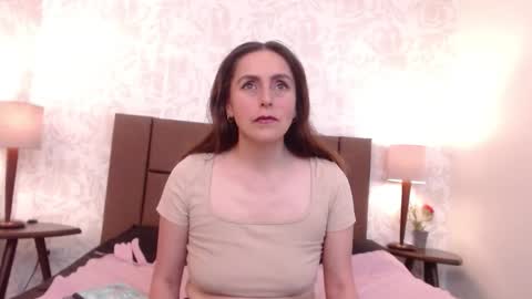 Snapshot of ava_raye chatting on February 13, 2026, 7:32 pm Ava online show from February 13, 2026, 7:32 pm