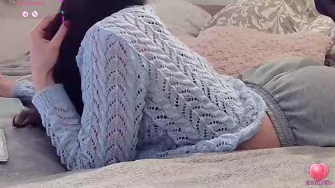 AvaaLuna online show from October 26, 2025, 1:17 pm