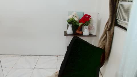 avacadaxcx online show from February 23, 2026, 1:25 am