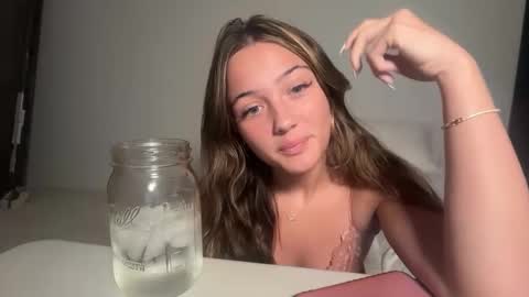 avaowenss online show from October 2, 2025, 11:17 am