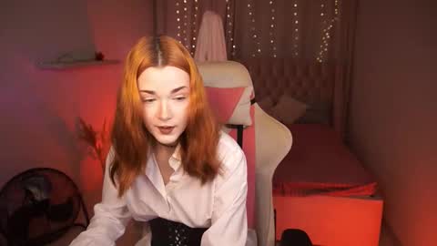 Snapshot of avaryder chatting on November 11, 2025, 12:49 pm Ava online show from November 11, 2025, 12:49 pm