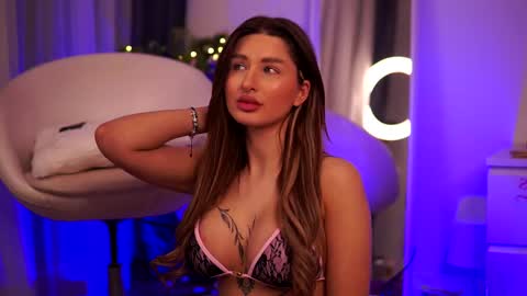 Carina online show from January 22, 2025, 4:44 am