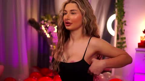 Carina online show from February 12, 2025, 8:50 pm