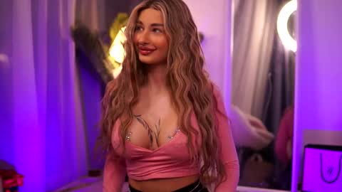 Carina online show from March 4, 2025, 11:11 pm