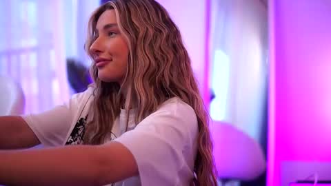 Carina online show from March 6, 2025, 5:03 am