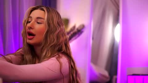 Carina online show from March 7, 2025, 12:04 am