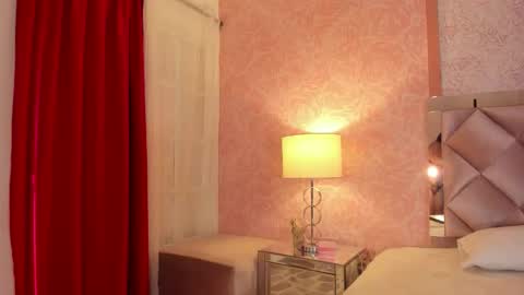 avawhiite online show from February 28, 2026, 7:48 pm