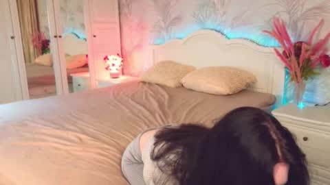 Snapshot of aveloria chatting on October 5, 2025, 5:44 pm aveloria online show from October 5, 2025, 5:44 pm