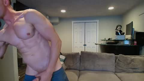 Snapshot of averageandsum chatting on October 15, 2025, 12:44 am averageandsum online show from October 15, 2025, 12:44 am