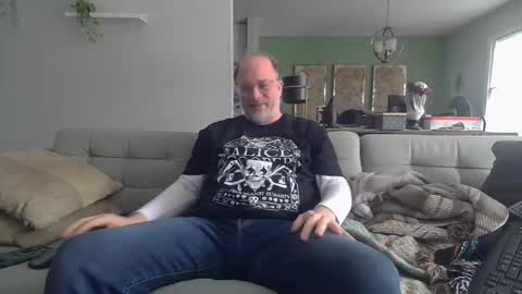 Snapshot of averagegreg chatting on February 6, 2026, 5:49 pm Greg online show from February 6, 2026, 5:49 pm